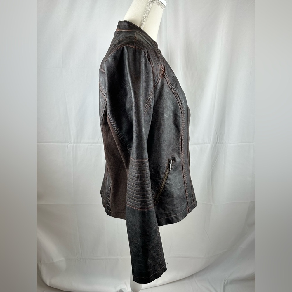Maurice’s Faux Brown Leather Jacket Full Zip Size Large - Picture 4 of 15